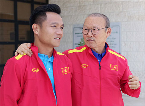 Nửa đêm qua, ông Park Hang seo công bố danh sách cuối cùng của ĐT Việt Nam dự AFF Cup và không có Đinh Thanh Trung 
