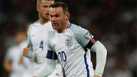 Rooney có thể lấy áo số 10 của Sterling ở trận chia tay ĐT Anh