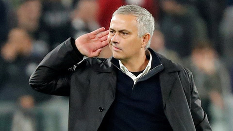 Sếp cũ Inter ủng hộ hành động khiêu khích Juve của Mourinho