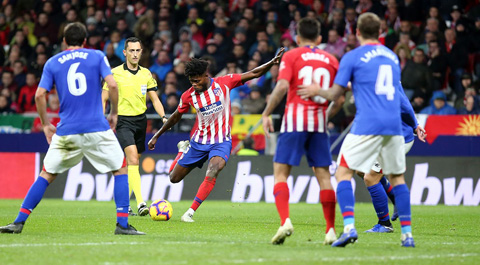 Thomas nã đại bác từ ngoài vòng cấm mở ra cuộc lội ngược dòng dành cho Atletico