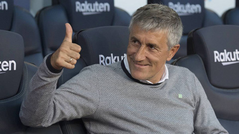 Đánh bại Barca, HLV Betis tin đã làm Johan Cruyff tự hào