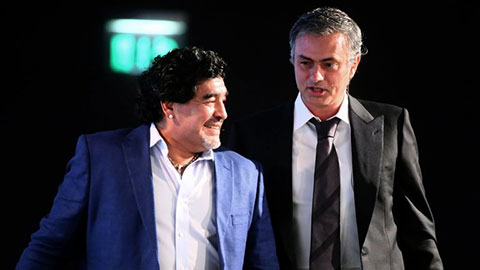 Với Maradona, Guardiola 'xách dép' cho Mourinho