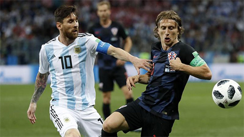 Figo ủng hộ Modric, bênh vực Messi