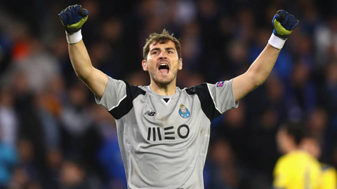 Casillas bóng gió muốn trở lại Real và ĐT Tây Ban Nha