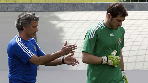 Mourinho và Casillas không ưa gì nhau