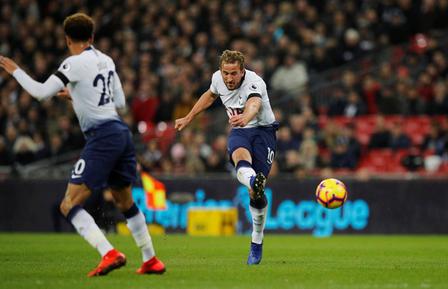 Tottenham nhân đôi cách biệt với cú dứt điểm từ ngoài vòng cấm của Kane