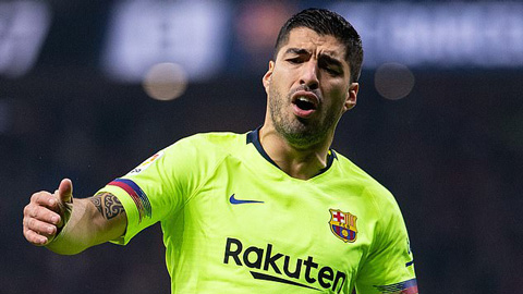 Thêm Suarez chấn thương, Barca khủng hoảng nặng về lực lượng
