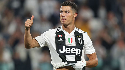 Ronaldo suýt đầu quân cho Milan trước khi cập bến Juventus