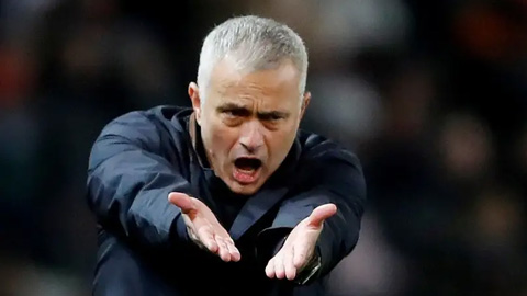 Mourinho tái chiếm ngôi đầu danh sách ứng viên sa thải