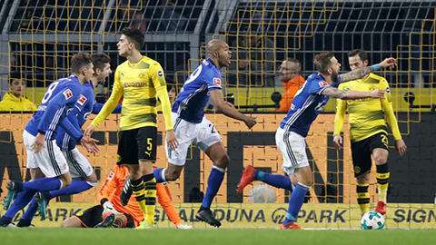 Dortmund từng bị Schalke hạ nhục trong mùa trước