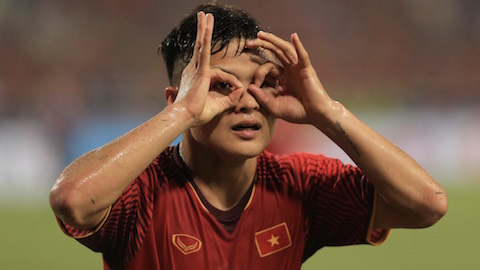 Quang Hải lọt danh sách đề cử giải 'Cầu thủ hay nhất châu Á 2018'