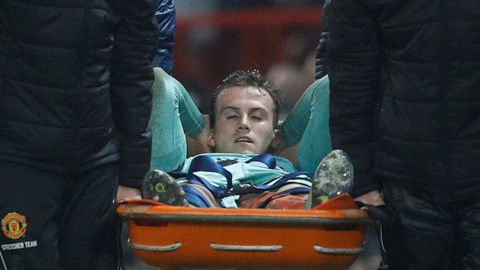 Chấn thương nghiêm trọng, hậu vệ Arsenal nghỉ hết mùa