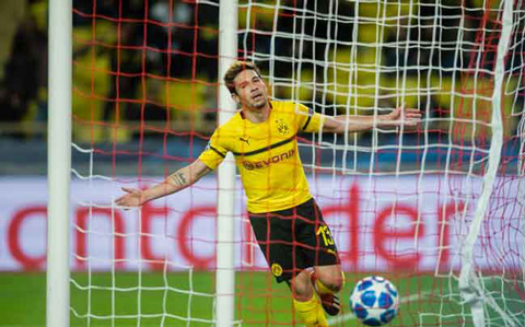Guerreiro mở tỷ số cho Dortmund ngay phút 15