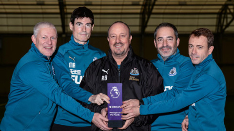 Benitez giành giải HLV hay nhất Ngoại hạng Anh tháng 11