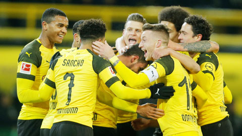 Dortmund vô địch Bundesliga lượt đi: Đĩa bạc trong tầm tay