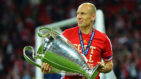 Arjen Robben: 'Trước khi đi, tôi sẽ giành thêm ít nhất 1 danh hiệu'