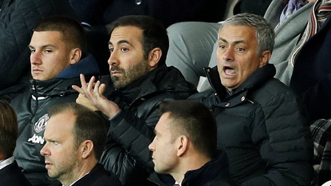 Mourinho cũng biết cách thua