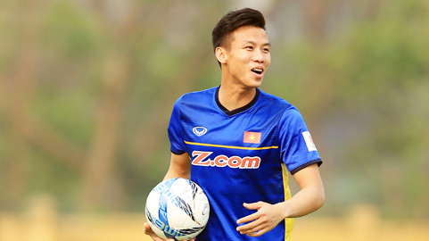 Quế Ngọc Hải đặt mục tiêu vượt qua vòng bảng Asian Cup