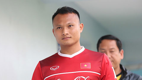 Trọng Hoàng trước nguy cơ chia tay Asian Cup vì chấn thương