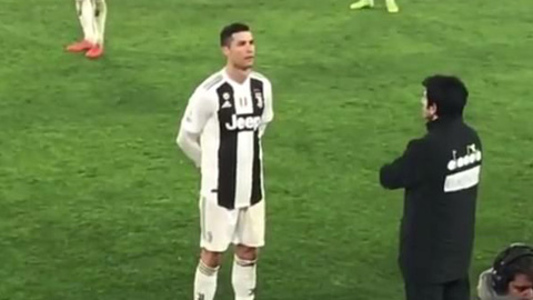 Ronaldo gây sức ép khi trọng tài dùng VAR