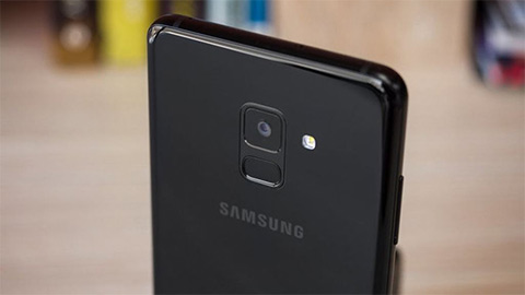 Galaxy A50 với pin 4000mAh, camera 24MP thách thức smartphone từ Trung Quốc