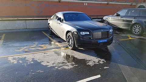 Chiếc Rolls-Royce Wraith nghi là của Pogba