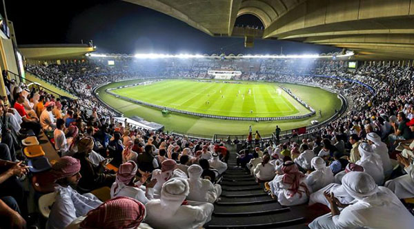 Sân Zayed Sports City - 43.630 chỗ ngồi
