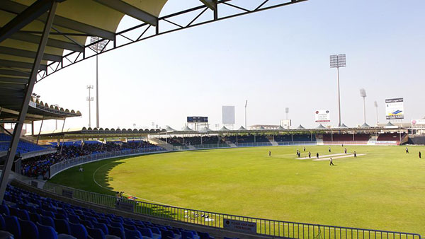 Sân Sharjah - 11.073 chỗ ngồi