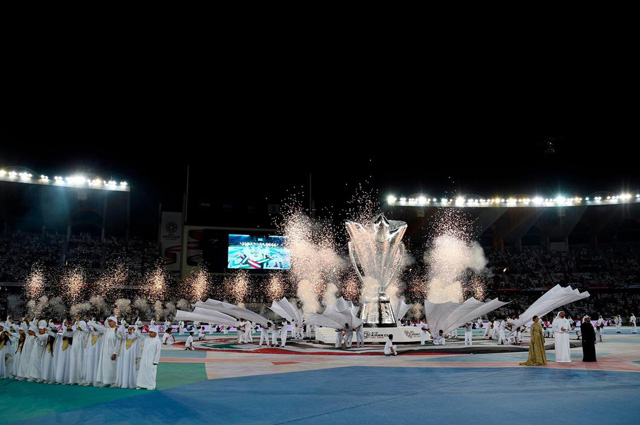 Sân Zayed Sports City là một trong những sân vận động hiện đại bậc nhất của thế giới, có sức chứa 43.000 chỗ ngồi.
