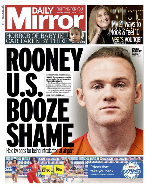 Hình ảnh Rooney bị bắt chềnh ềnh trên mặt báo