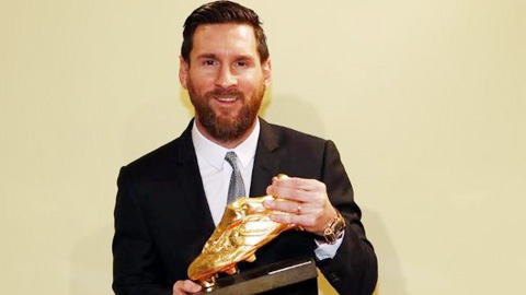 Hậu trường sân cỏ 13/1: Messi lọt vào Top 100 gương mặt đẹp nhất thế giới