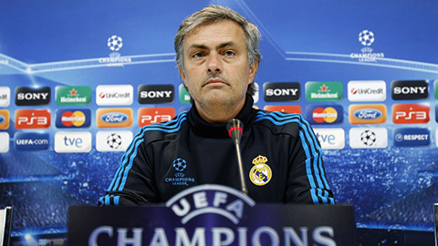 Mourinho được chủ tịch La Liga mời gọi
