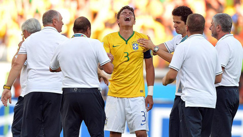 Silva thường xuyên bộc lộ cảm xúc bằng cách khóc trong cả màu áo CLB PSG lẫn ĐT Brazil 