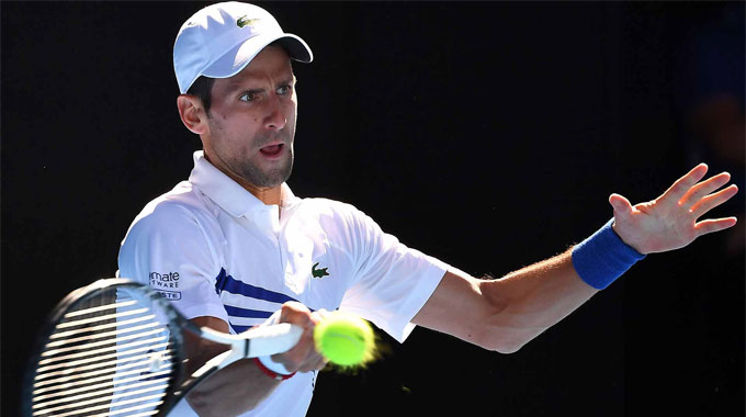 Djokovic chắc ngôi số 1 thế giới, tiến vào vòng 4 Australian Open