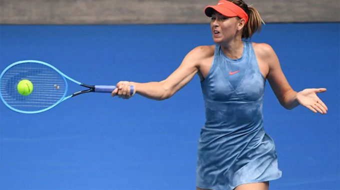 Sharapova biến Wozniacki thành cựu vô địch Australian Open