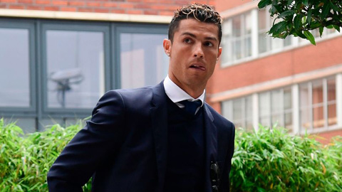 Ngày mai, Ronaldo trở lại Madrid hầu tòa