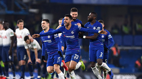 Chelsea vào chung kết cúp Liên đoàn: Vùng dậy đẩy lui khủng hoảng