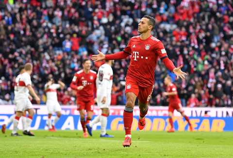 Thiago Alcantara mở tỷ số ngay phút thứ 5 cho Bayern
