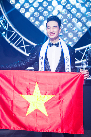 Nguyễn Văn Sơn đăng quang tại sân chơi nam vương toàn cầu