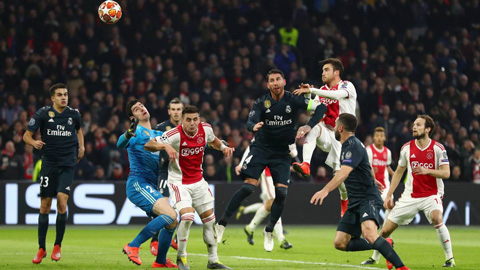 Ajax bị VAR tước đoạt bàn thắng vào lưới Real