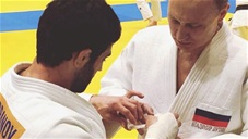 Tổng thống Putin chấn thương khi tập Judo với VĐV vô địch Olympic