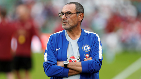 Không giúp Chelsea dự Champions League, Sarri sẽ bị sa thải