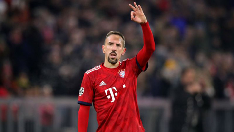 Vợ sinh con gái, Ribery khó dự trận đấu với Liverpool