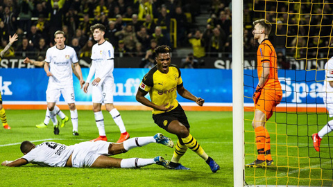 Zagadou là cái tên mới nhất gia nhập danh sách ghi bàn cho Dortmund mùa này