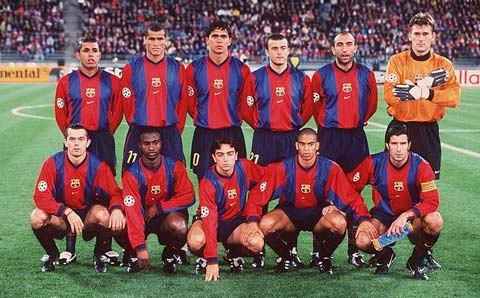 Mẫu áo đặc biệt của Barca lấy cảm hứng từ những năm 90