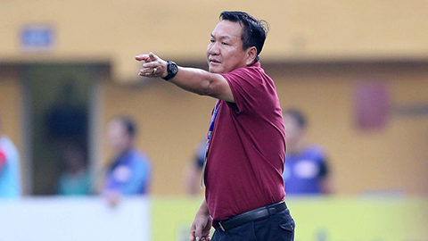 HLV Hoàng Văn Phúc hài lòng với 1 điểm trước dàn sao Hà Nội FC