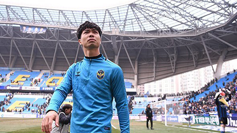 Công Phượng lập hat-trick giúp Incheon thắng đậm 8-0