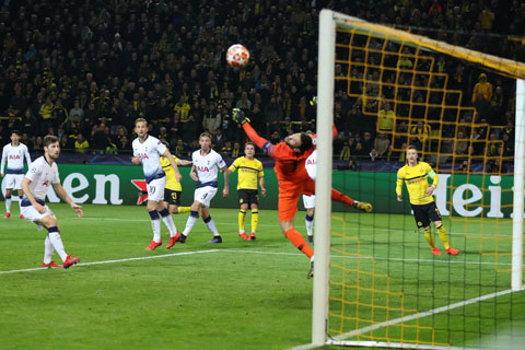 Lloris đã làm nản lòng các chân sút của Dortmund