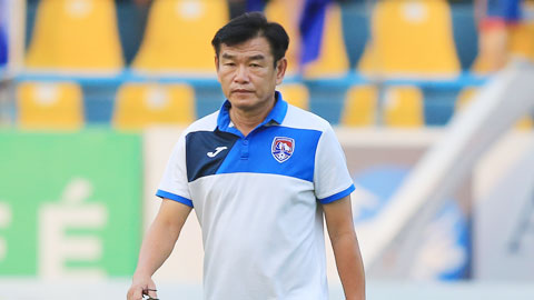 HLV Phan Thanh Hùng: 'Đã có nhiều bất ngờ sau 3 vòng đầu'