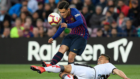 Coutinho mắc kẹt trong sơ đồ 4-3-3 của Barca
